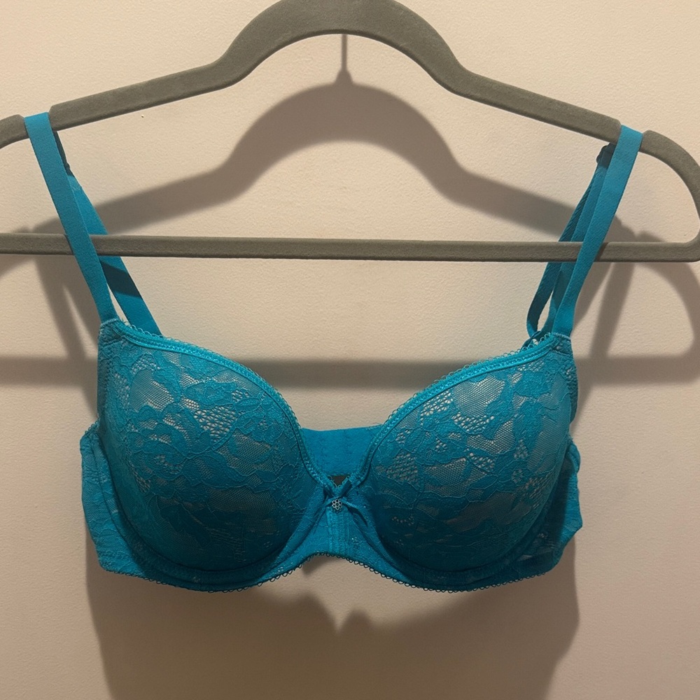 Wacoal Lace Underwire Bra in Blue